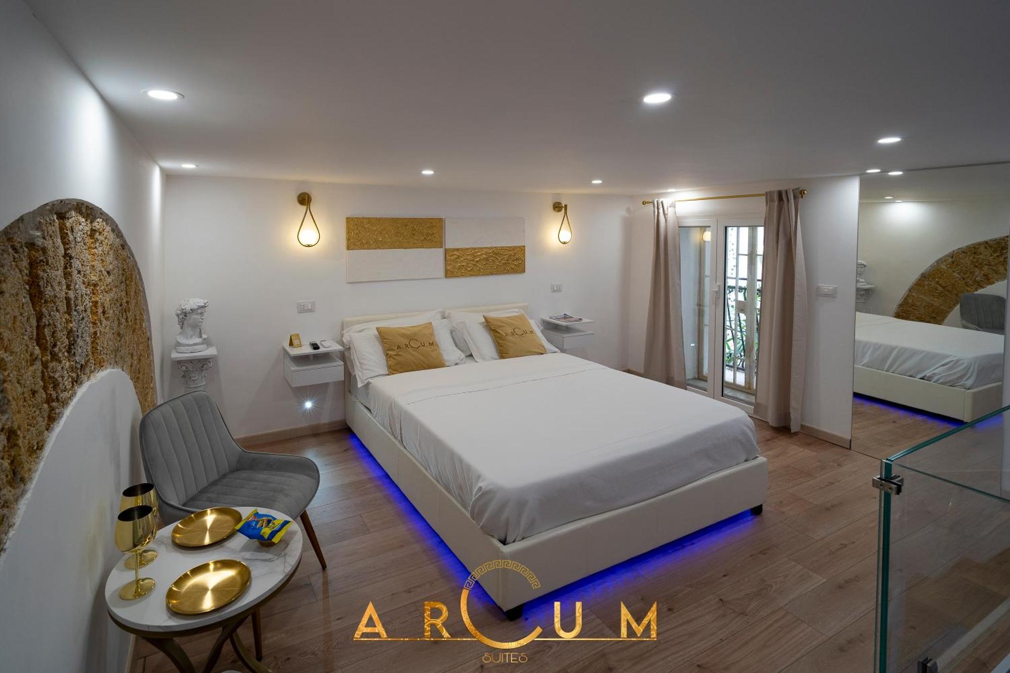 Arcum *