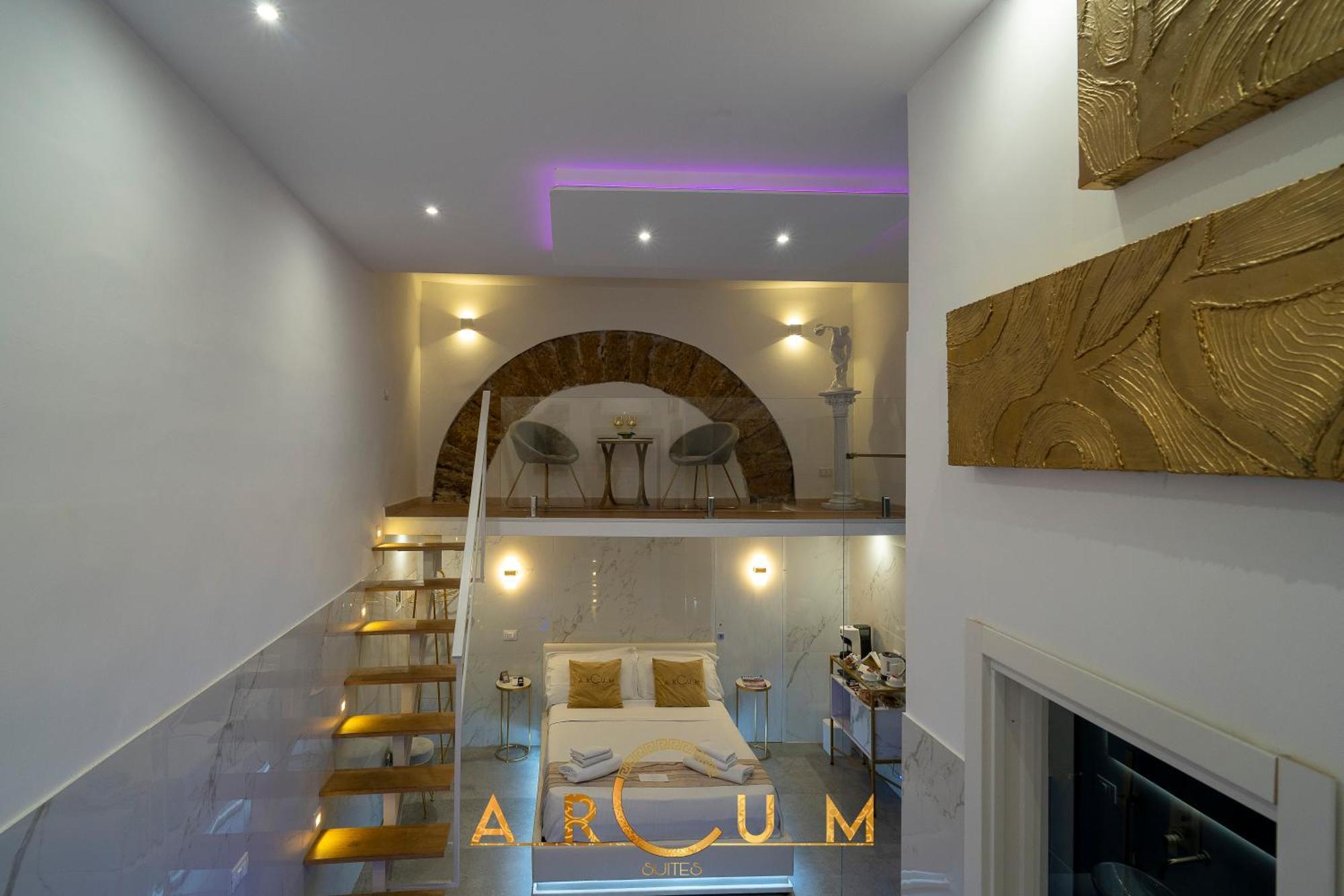 Arcum *